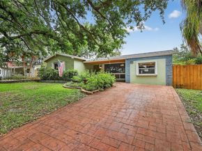2006 N 38th Ave, Hollywood FL 33021