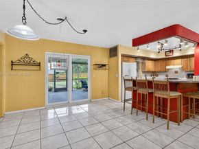 2006 N 38th Ave, Hollywood FL 33021