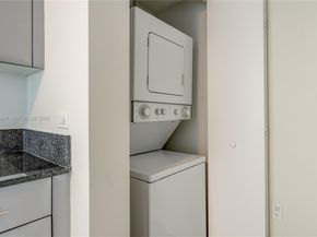 1871 NW S River Dr 802, Miami FL 33125
