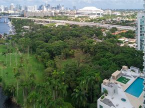 1871 NW S River Dr 802, Miami FL 33125