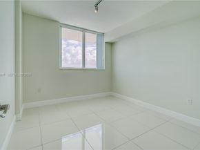 1871 NW S River Dr 802, Miami FL 33125