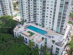 1871 NW S River Dr 802, Miami FL 33125