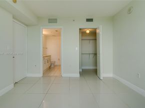 1871 NW S River Dr 802, Miami FL 33125