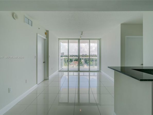 1871 NW S River Dr 802, Miami FL 33125