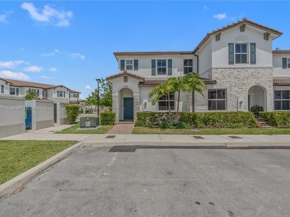 12130 NW 23rd Ct, Miami FL 33167