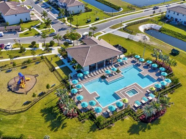 12130 NW 23rd Ct, Miami FL 33167