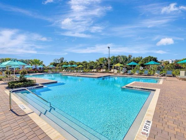 12130 NW 23rd Ct, Miami FL 33167