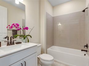 4431 Gramercy Dr, Oakland Park FL 33309