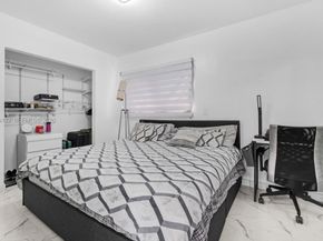 6941 Sheridan St, Hollywood FL 33024