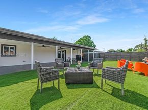 6941 Sheridan St, Hollywood FL 33024