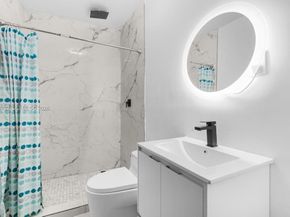 6941 Sheridan St, Hollywood FL 33024