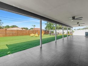 6941 Sheridan St, Hollywood FL 33024