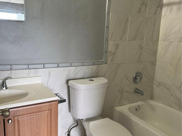 1209 NW 19th Ave, Fort Lauderdale FL 33311