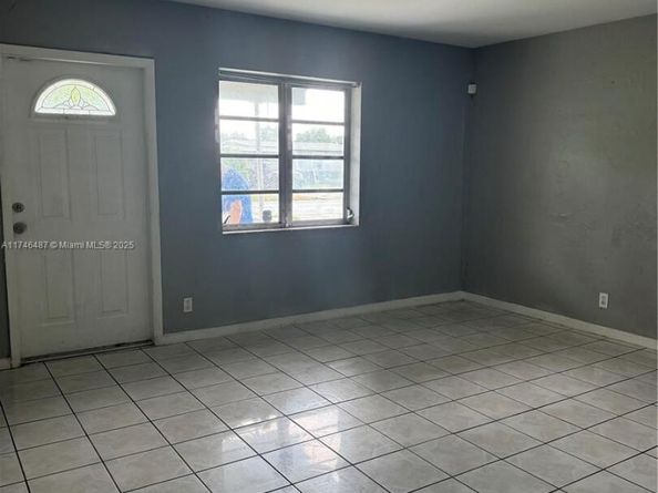 1209 NW 19th Ave, Fort Lauderdale FL 33311