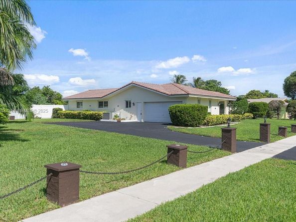 6581 SW 20th Ct, Plantation FL 33317