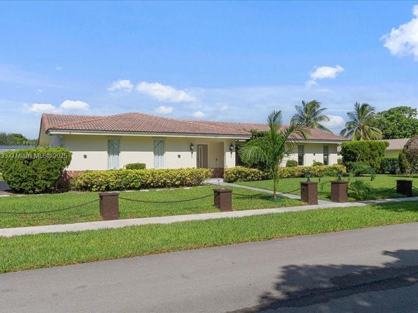 6581 SW 20th Ct, Plantation FL 33317