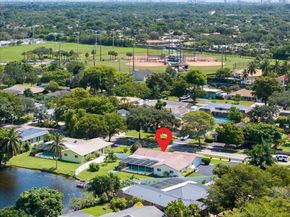 6581 SW 20th Ct, Plantation FL 33317