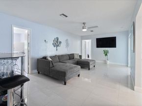 6581 SW 20th Ct, Plantation FL 33317