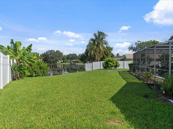 6581 SW 20th Ct, Plantation FL 33317