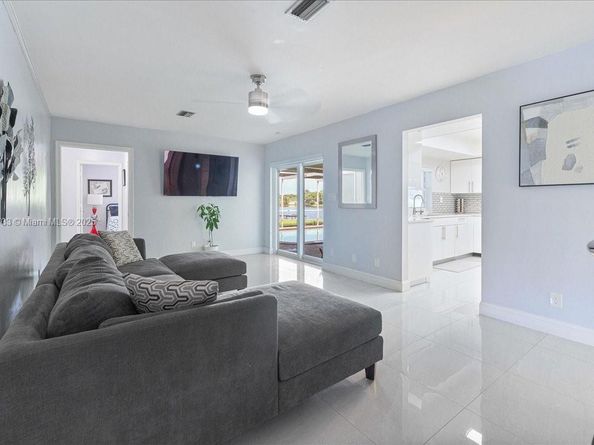 6581 SW 20th Ct, Plantation FL 33317