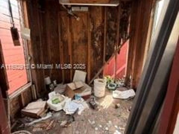 130 NW 124th St, North Miami FL 33168