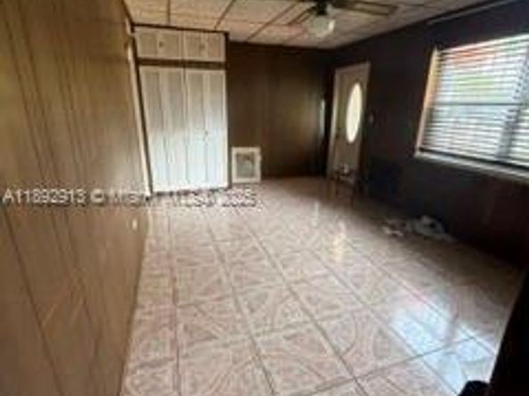 130 NW 124th St, North Miami FL 33168