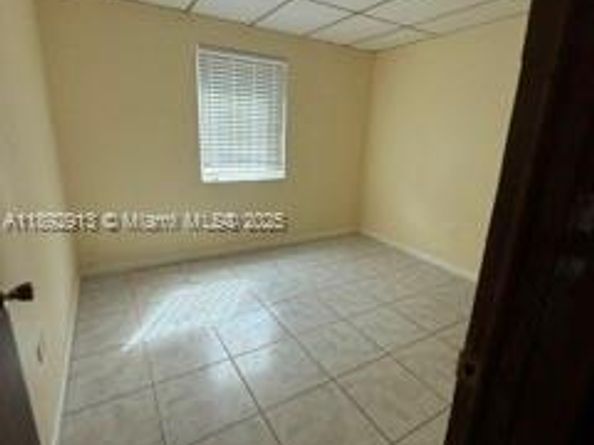 130 NW 124th St, North Miami FL 33168