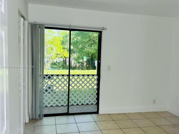 3037 NW 118th Dr 122D, Coral Springs FL 33065