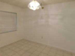 8005 SW 107 Av 118, Miami FL 33173