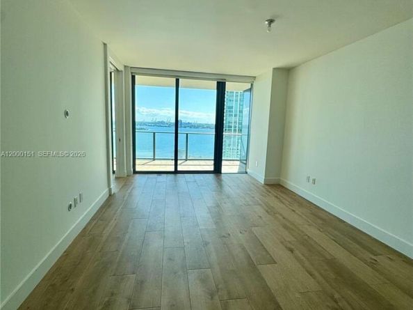 650 NE 32 street 1805, Miami FL 33137