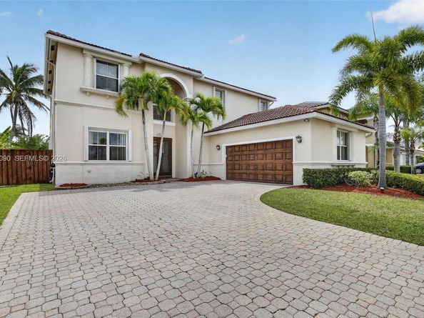 19018 NW 23rd Pl, Pembroke Pines FL 33029