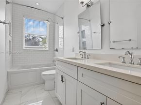 19018 NW 23rd Pl, Pembroke Pines FL 33029
