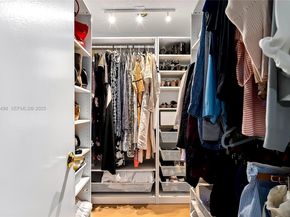 2669 S Parkview Dr, Hallandale Beach FL 33009