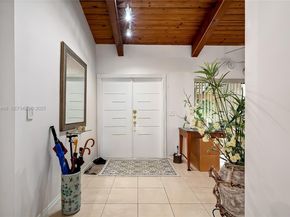 2669 S Parkview Dr, Hallandale Beach FL 33009