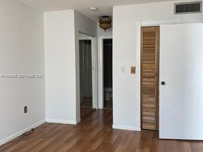 16465 NE 22nd Ave 118, North Miami Beach FL 33160