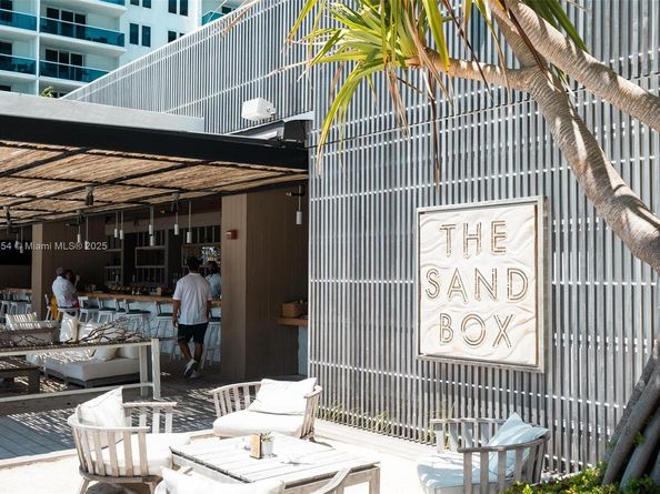 2301 Collins Ave 1414/1415, Miami Beach FL 33139