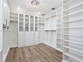 165 Bonnette Hunt Club Ln, Palm Beach Gardens FL 33418