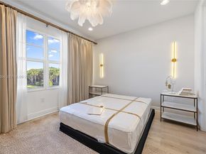 165 Bonnette Hunt Club Ln, Palm Beach Gardens FL 33418