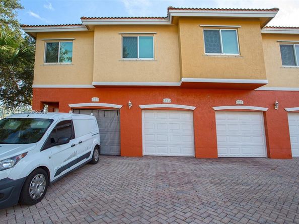 3340 Palomino Dr 2112, Davie FL 33024