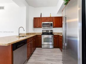 3340 Palomino Dr 2112, Davie FL 33024