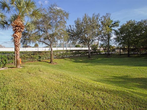 3340 Palomino Dr 2112, Davie FL 33024