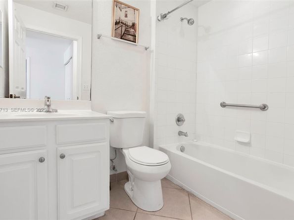 3340 Palomino Dr 2112, Davie FL 33024