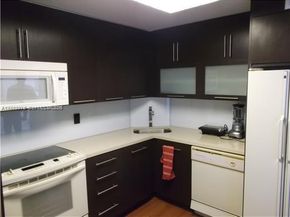 2333 Brickell Ave 2614, Miami FL 33129