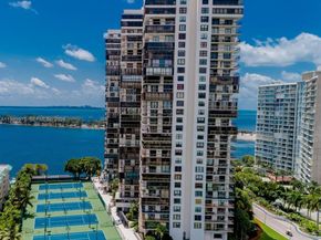 2333 Brickell Ave 2614, Miami FL 33129