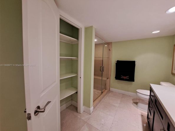 1000 Parkview Dr 1031, Hallandale Beach FL 33009