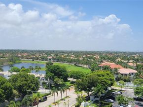 1000 Parkview Dr 1031, Hallandale Beach FL 33009
