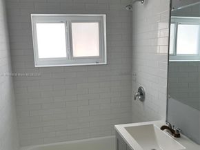 1818 Sherman St, Hollywood FL 33020