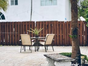 5926 NW 110th Ct, Doral FL 33178