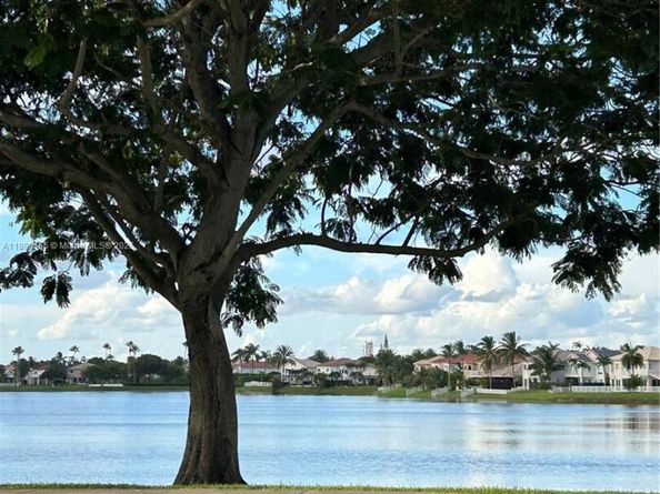 5926 NW 110th Ct, Doral FL 33178