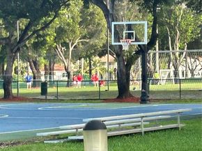 5926 NW 110th Ct, Doral FL 33178